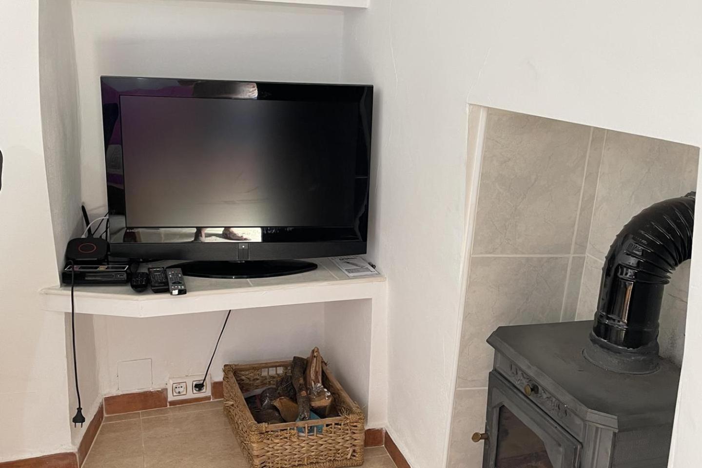 2 Bed Many Hiking & Cycling Trails